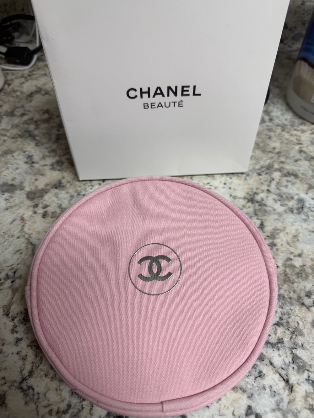 Chanel compact/pouch